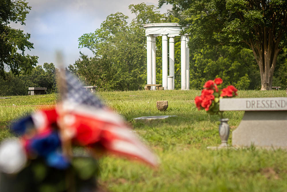 roselawn cemetery